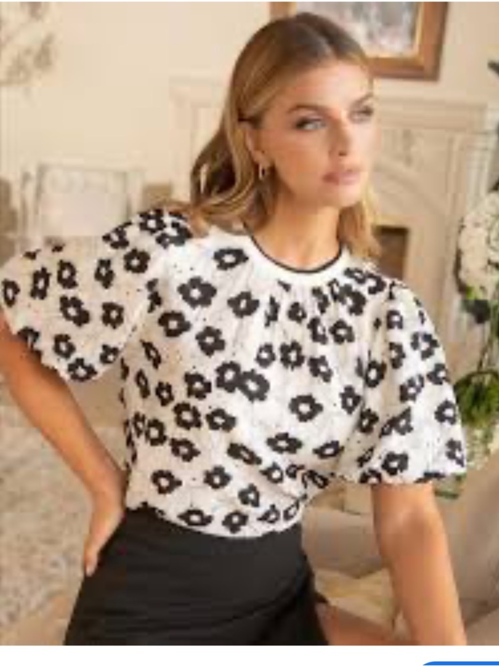 New With Tags THML Puff Sleeve Top Sz M